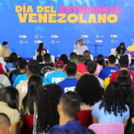 EN FRASES | Maduro con los estudiantes