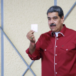 Presidente Maduro celebra desarrollo del proceso electoral