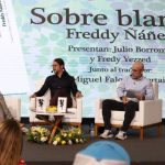 Poeta Freddy Ñáñez celebra lanzamiento de su libro «Sobre blanco»