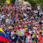 ¡Frente a la piratería, defendemos la dignidad!