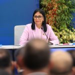 Venezuela impulsa reforma petrolera para captar nuevas inversiones