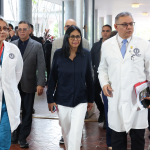 Presidenta (E) Delcy Rodríguez entrega servicio nefrológico totalmente equipado