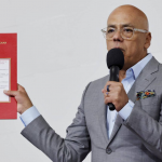 Jorge Rodríguez: Las leyes tienen que estar al servicio de la gente