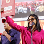 «Agradezco a las fuerzas del chavismo y a los distintos sectores de la oposición que votaron por esta Ley, primera Ley que salió votada por unanimidad»: Presidenta (E) Delcy Rodríguez