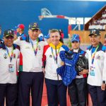 Atletas de academias militares reciben material deportivo profesional