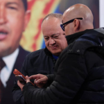 Vicepresidente Sectorial de Comunicación y Cultura, Pérez Pirela, celebra 12 años de «Con el Mazo Dando»