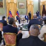 Presidenta (E) Delcy Rodríguez recibió en Miraflores a víctimas de la violencia política en el marco de la aprobación de la Ley de Amnistía para la Convivencia Democrática