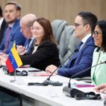 Presidenta (E) Delcy Rodríguez junto con el secretario de Interior de EEUU, Doug Burgum: Los pasos que estamos dando demuestran la buena voluntad de construir agenda de cooperación en el área energética y minera