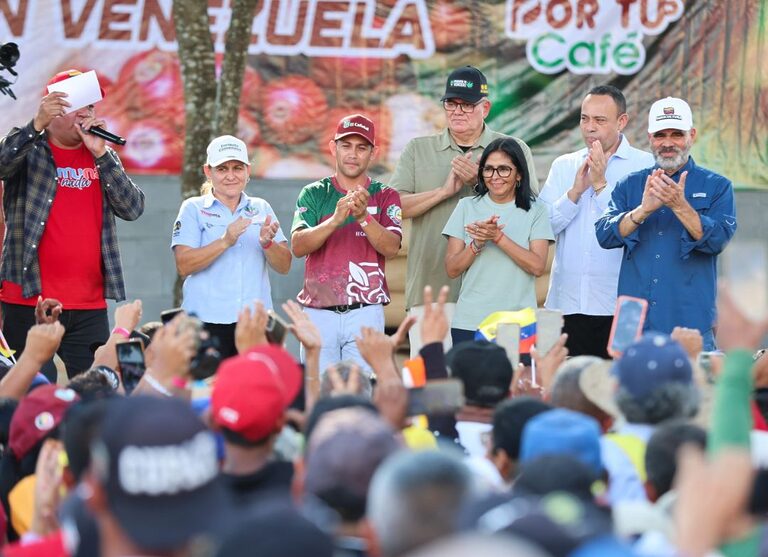 Presidenta Delcy Rodríguez lidera Asamblea con Caficultores locales en el estado Portuguesa