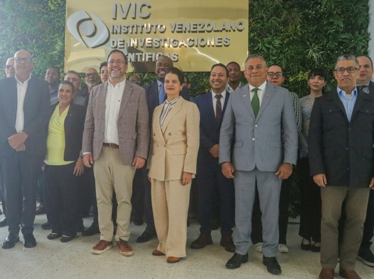 Yván Gil coloca al IVIC al servicio