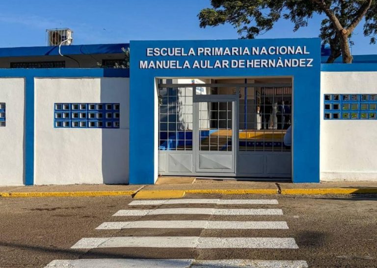 entregaron la Escuela Primaria Nacional y el Cein "Manuela Aular de Hernández" en Punto Fijo