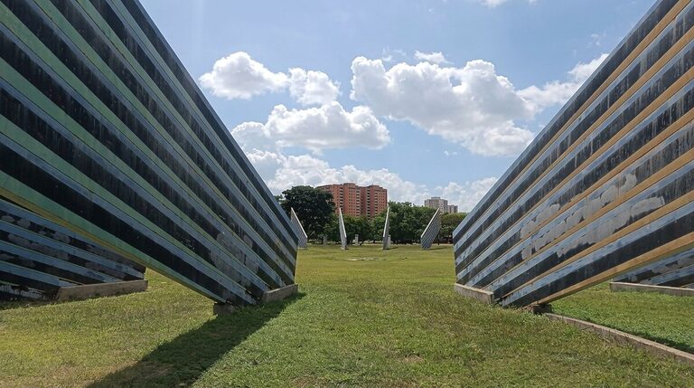 Obra Monumento al Sol Naciente