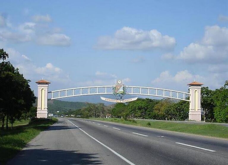 MPPT rehabilita la Troncal 11 en el estado Yaracuy ​