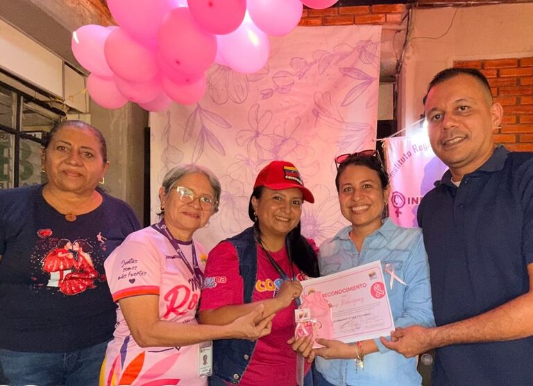 MinComunas realiza jornada del Mes Rosa por la salud integral​ en Barinas