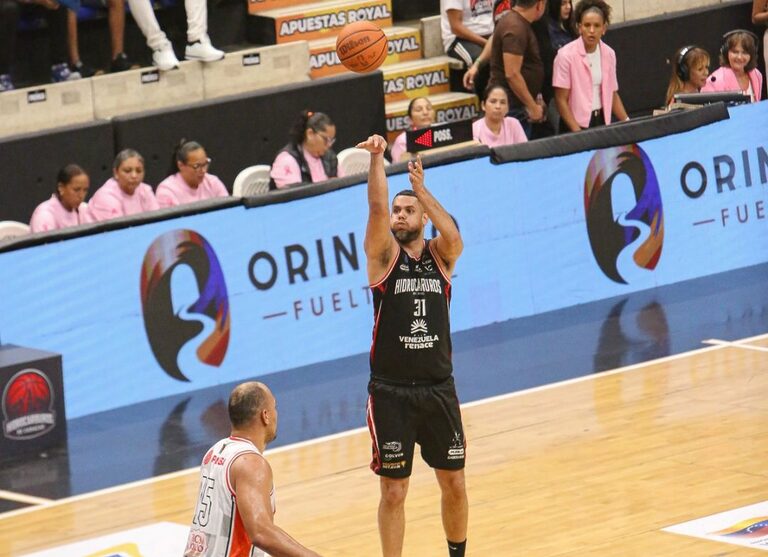 En un intenso duelo: Hidrocarburos de Caracas venció 75-70 a Piratas de La Guaira