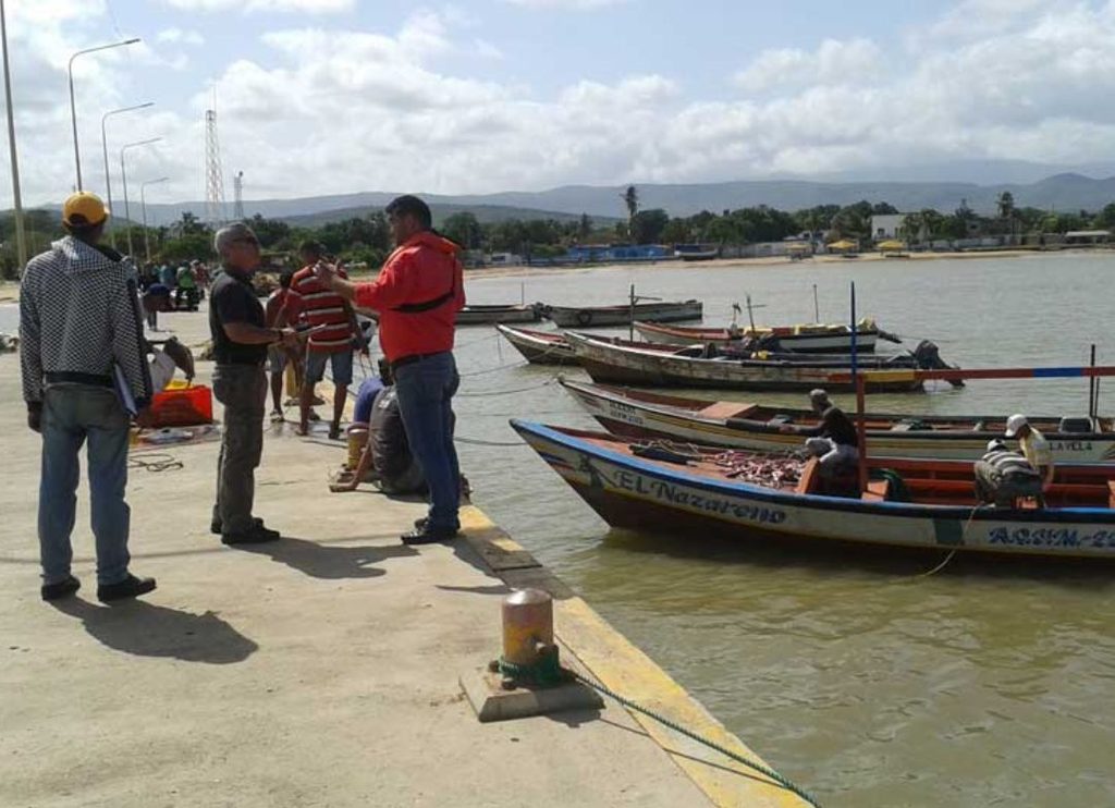 Rehabilitan zona de carga en Muelle Pesquero de La Vela