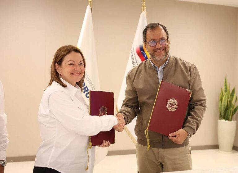 Mincyt y MinHidrocarburos firman alianza para el desarrollo energético