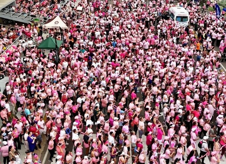 Marea rosa se moviliza en Zulia contra el cáncer de mama
