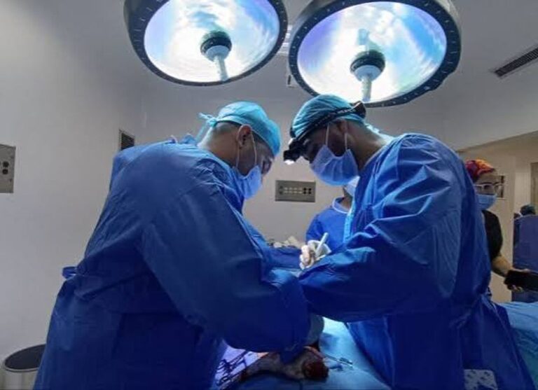 Red pública de salud alcanza 95% de la meta en colocación gratuita de marcapasos
