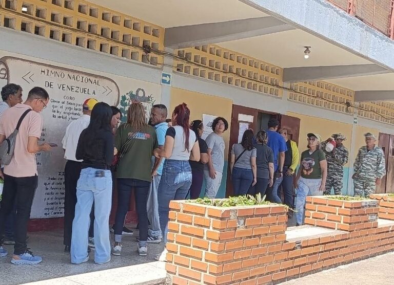 Estado Bolívar participa en la Consulta Popular