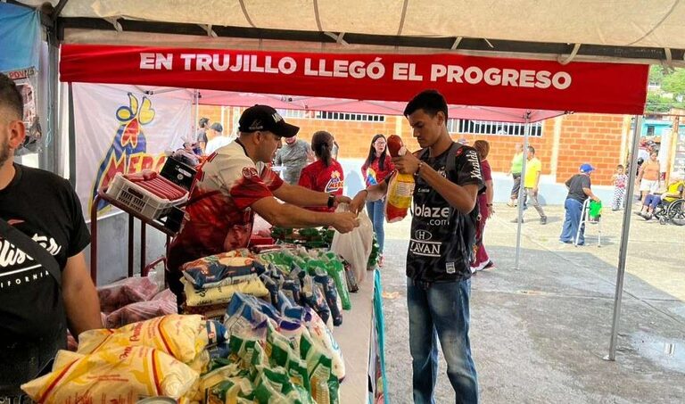 Alimentación