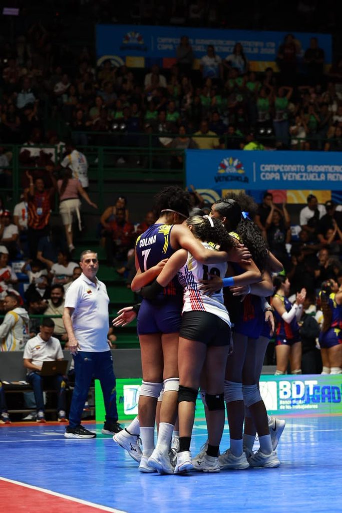 Venezuela lucha por su pase a semifinales del Sudamericano de voleibol