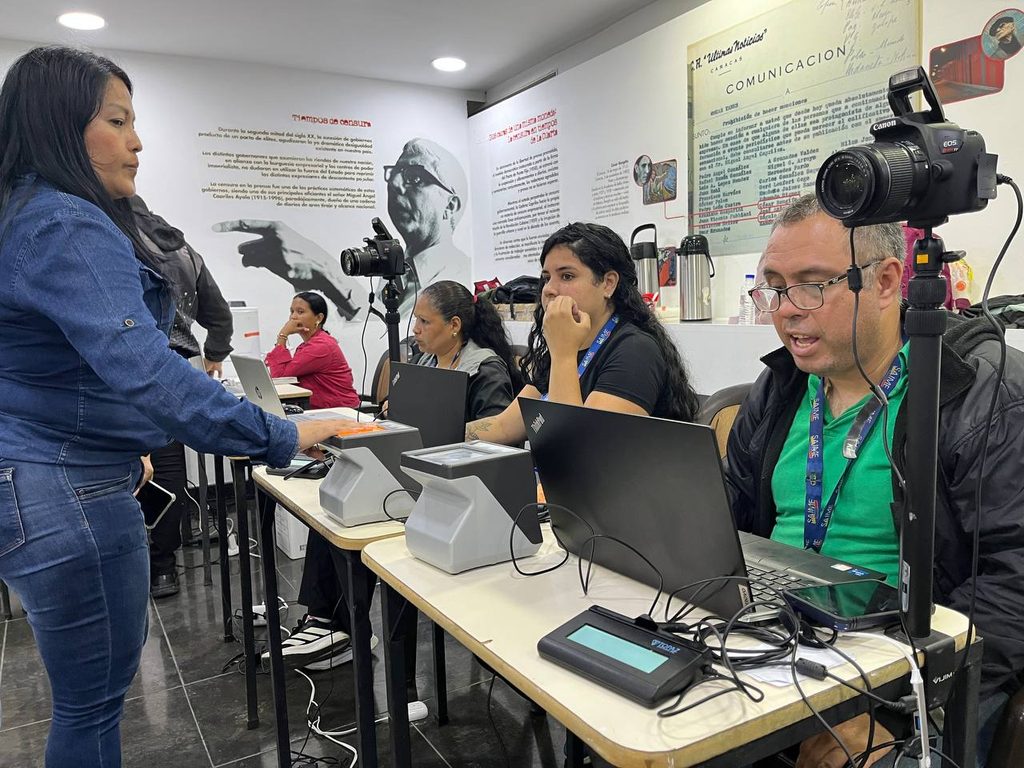 SAIME realiza jornada de cedulación para trabajadores del MIPPCI