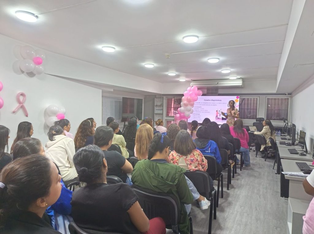 Trabajadoras del MIPPCI reciben taller de prevención contra el cáncer